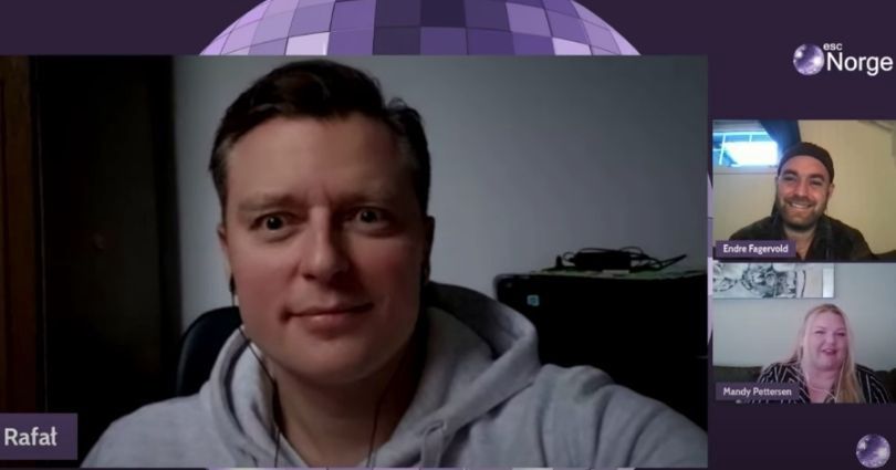 Rafał Brzozowski promuje się w zagranicznym wywiadzie