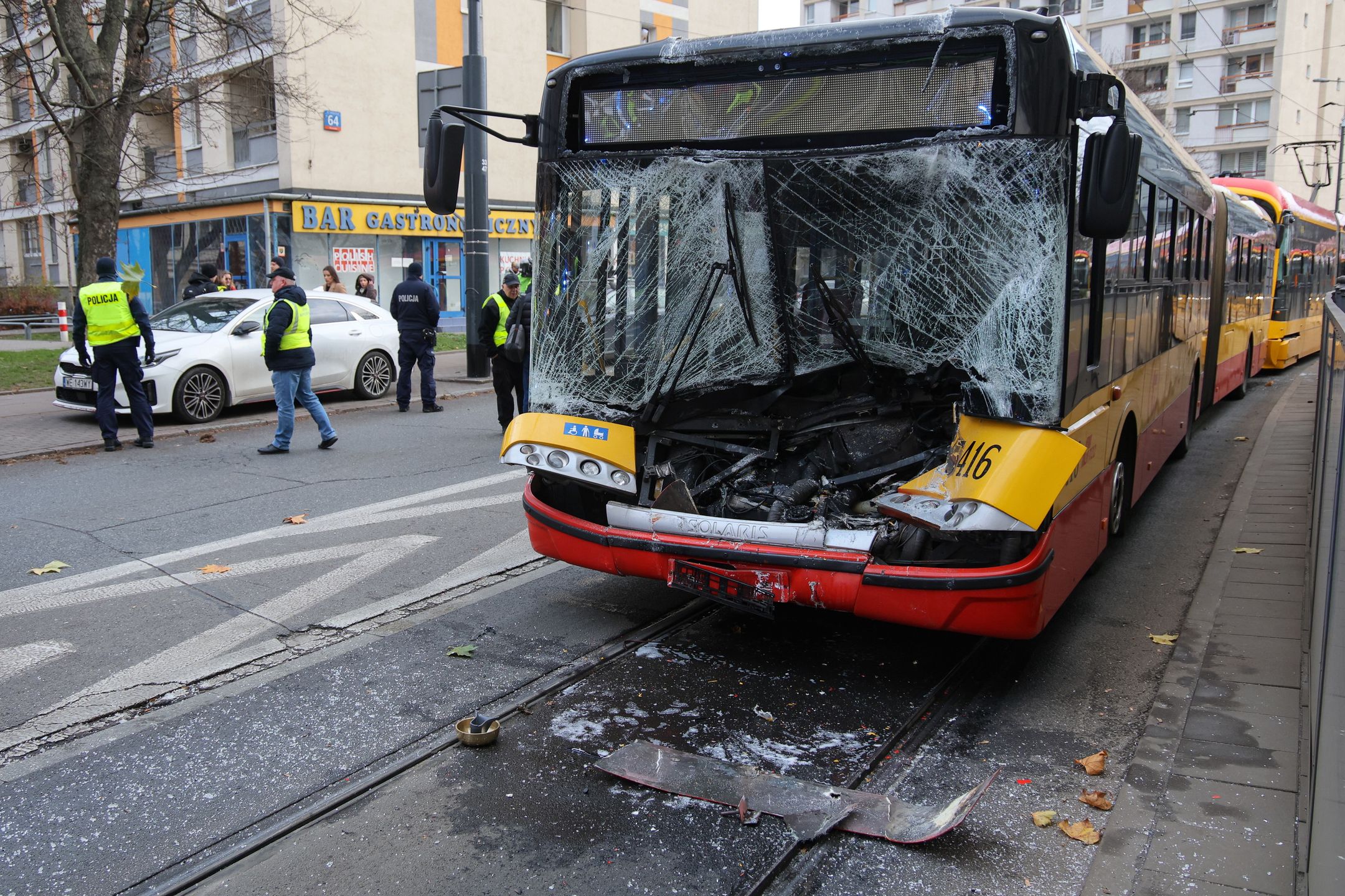 Miejsce zderzenia dwóch tramwajów i autobusu