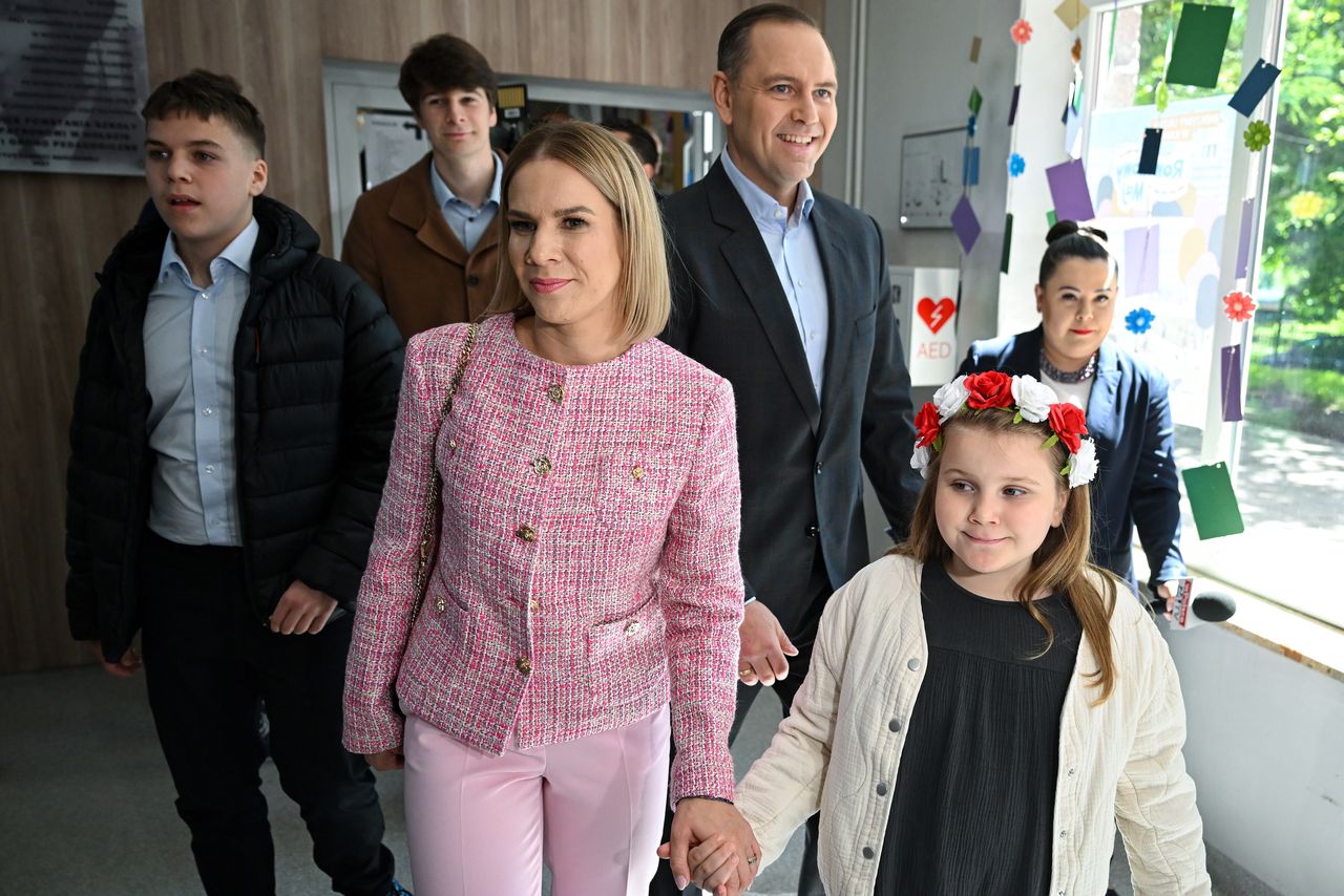 Tajemnicze prezenty dla Nawrockiego. Watchdog idzie do sądu