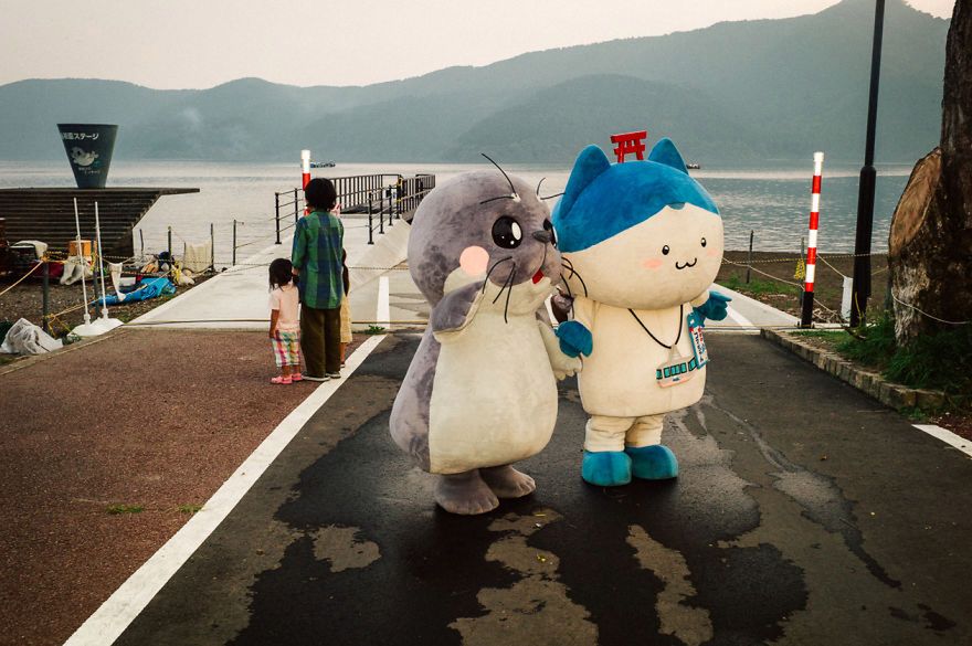 Japonia to dziwny kraj. Widać to na zdjęciach Shina Noguchi 14