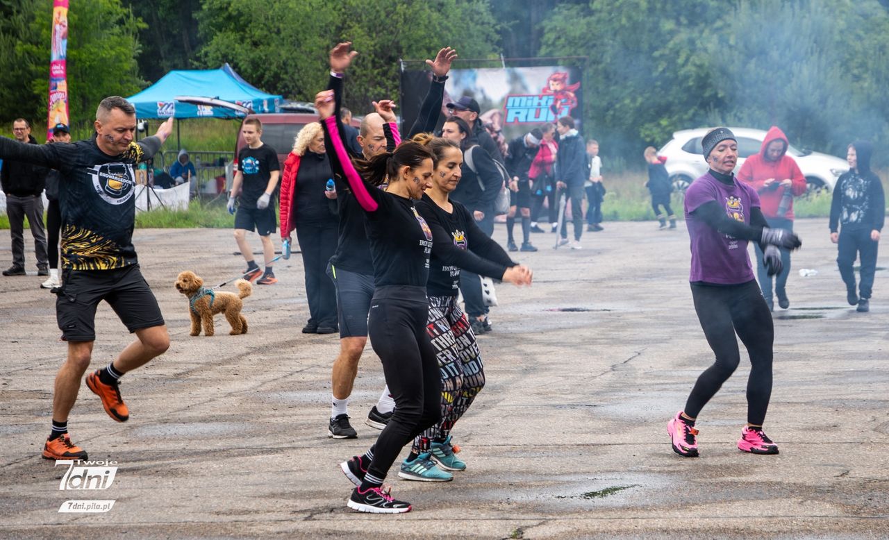 Ekstremalny bieg Miki Run na poligonie w Pile