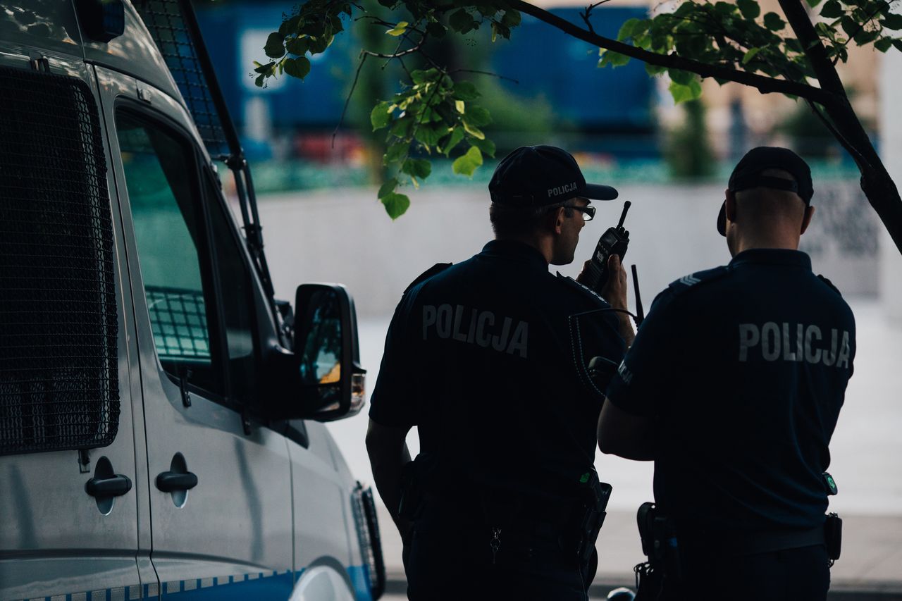 Atak na policjantów w Sanoku. Musieli użyć broni