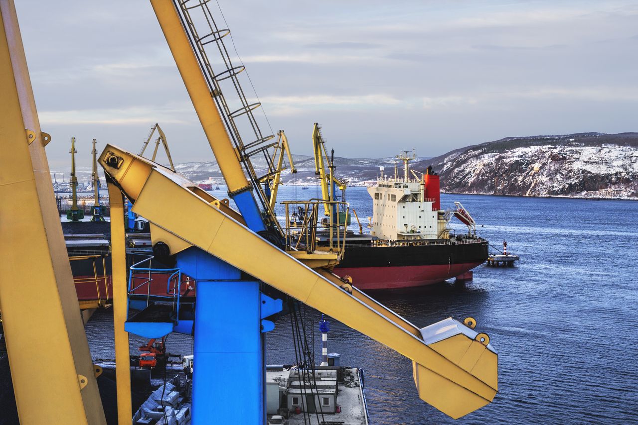 Pierwszy cios trafił i zabolał Rosję. Zachód już wyprowadza kolejny