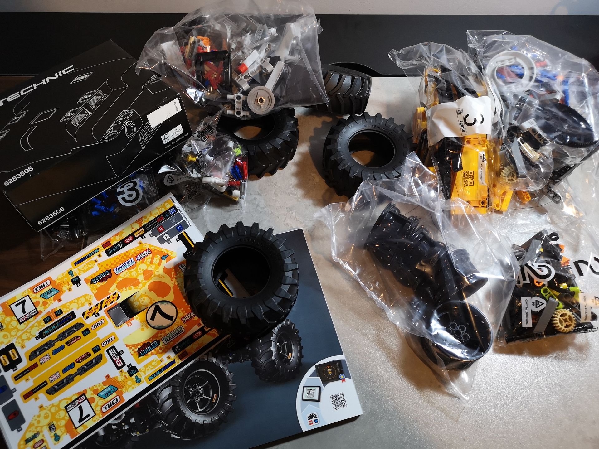 Recenzja LEGO Technic 42099: samochód terenowy sterowany smartfonem 5