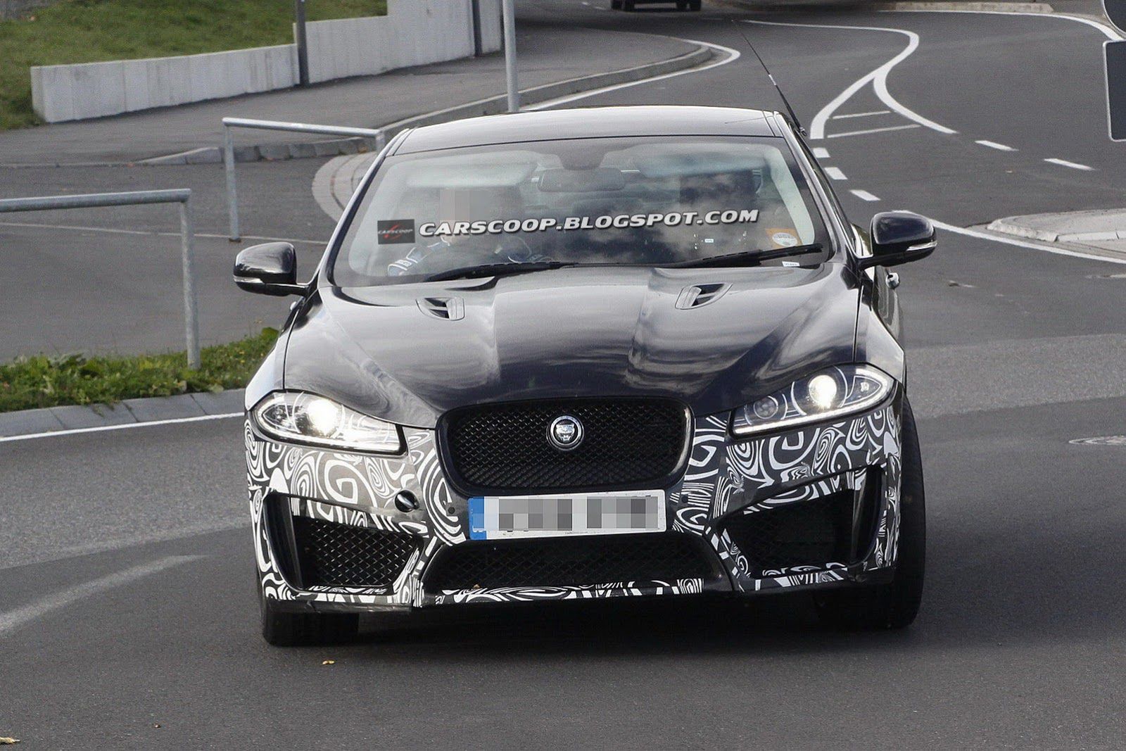 Jaguar XFR-S