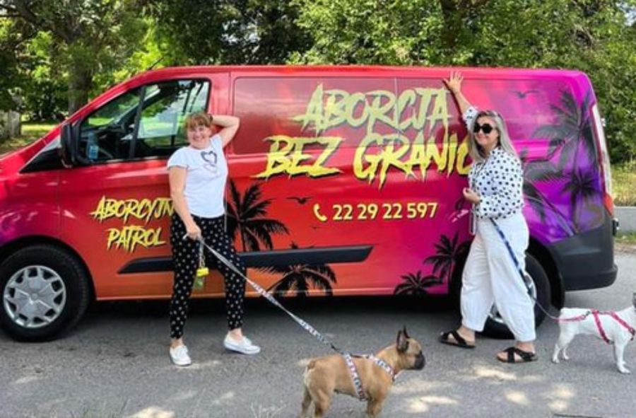 The “Abortion Patrol” sets off on tour in Poland. Summer holidays with abortion in the background