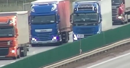 Dron latał nad autostradą A4. Policja pokazała nagrania wideo