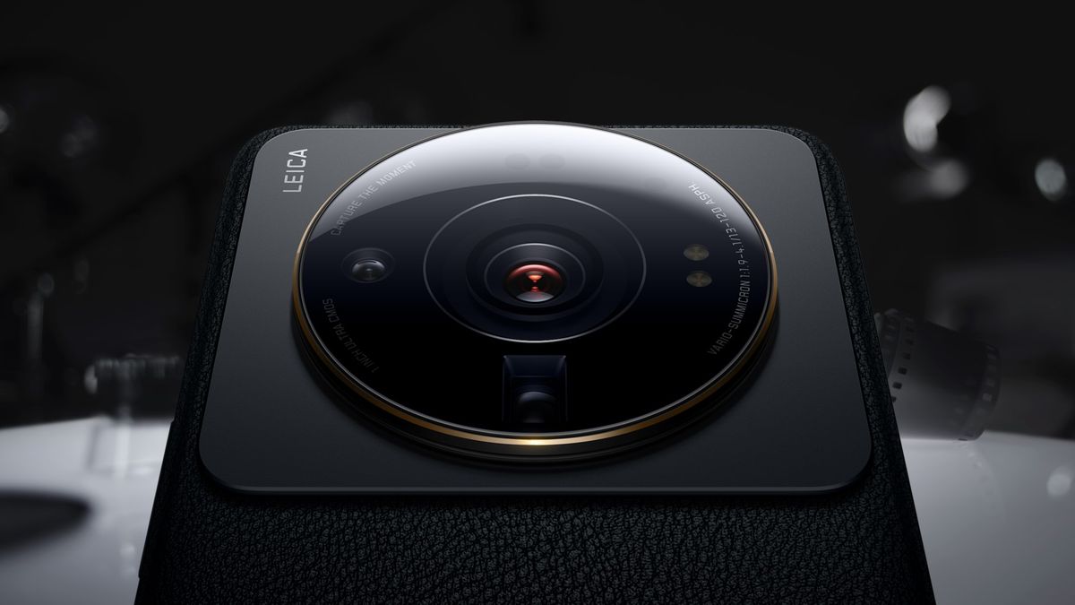 Xiaomi i Leica zaszalały. Zapakowały do smartfona 1-calową matrycę 1