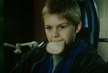 Pracuje w Niemczech na poczcie. Grał chłopca na wózku u schyłku PRL