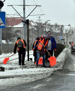 Pogoda. IMGW ostrzega przed śniegiem i oblodzeniem
