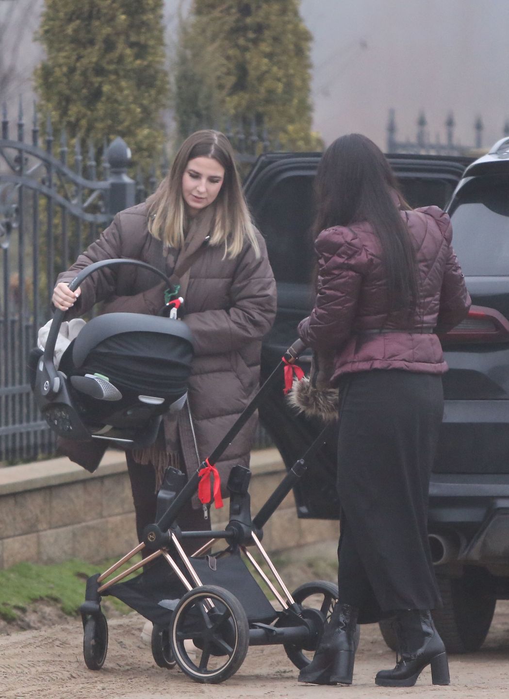 Faustyna Martyniuk na świątecznym shoppingu z siostrą i synkiem