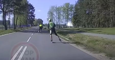 Rolkarze zajechali jej drogę i odgrażali się. Nagranie jest hitem sieci
