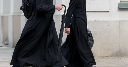 Parafianie wściekli na proboszcza. Ksiądz chce od nich przeprosin