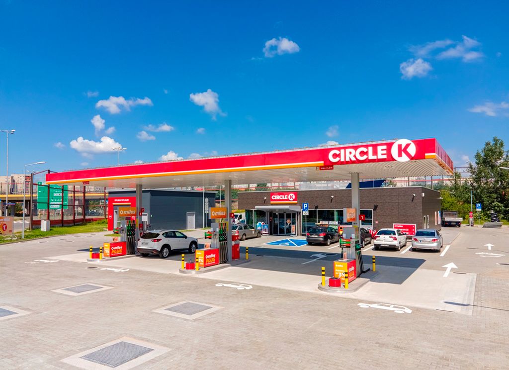 Bez kontaktu, bez kolejek, bezpiecznie. Testujemy nowe funkcje w aplikacji Circle K