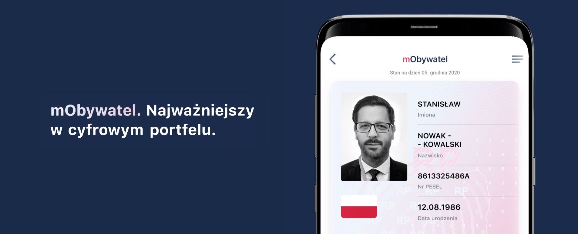 Smartfon zamiast papieru i plastiku, czyli aplikacje na wakacje 2