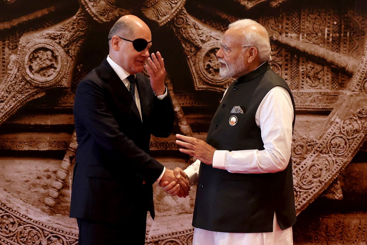 Niemcy kupują "wypraną" rosyjską ropę. Rośnie import z Indii