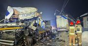 Kazuń Bielany: Czołowe zderzenie ciężarówek na DW579