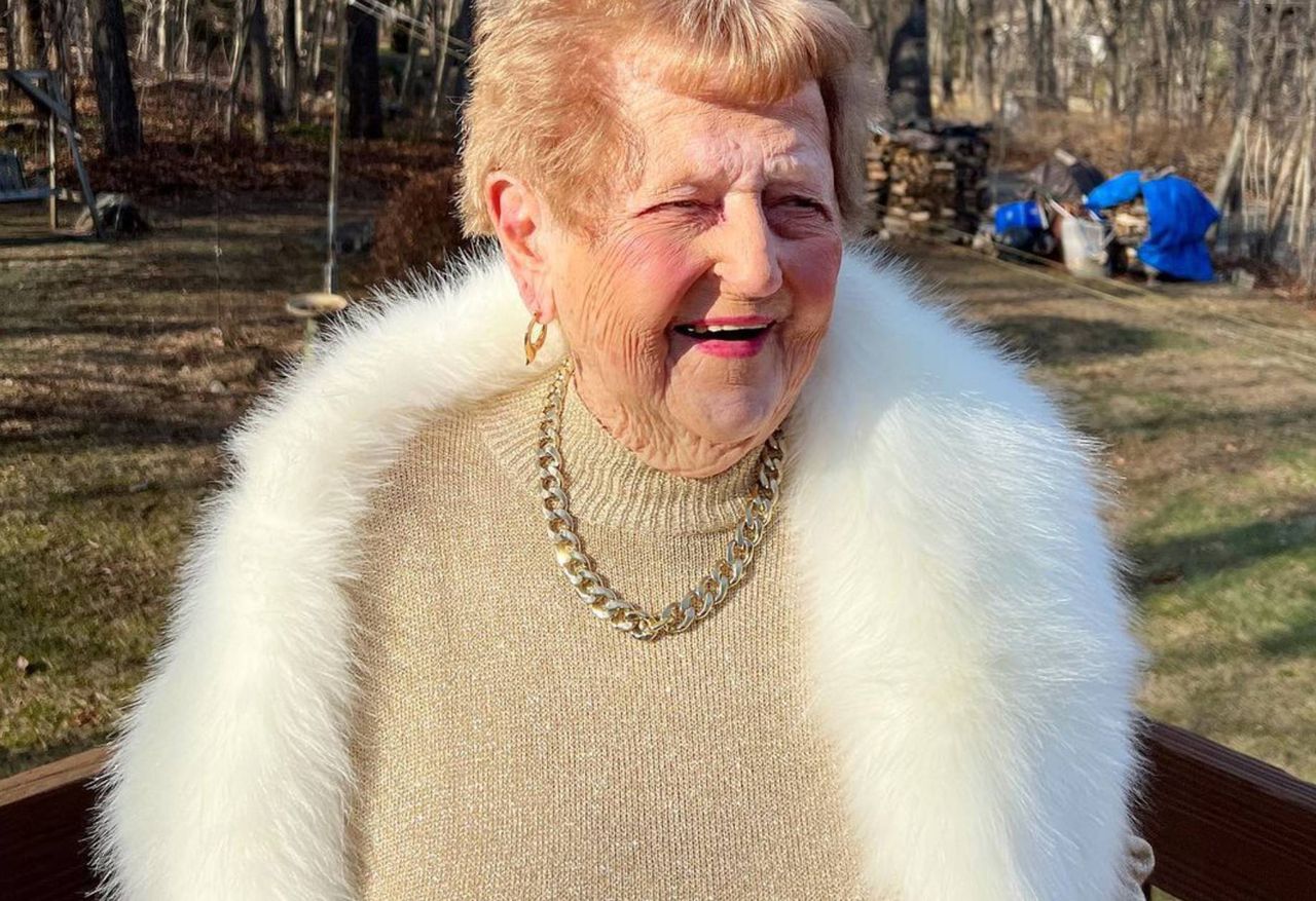 93-letnia seniorka poszła na swoją pierwszą od 25 lat randkę. Wszystko pokazała na TikToku