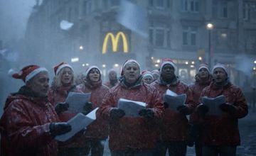 McDonald’s pod presją usunął świąteczny spot. Eksperci mówią o "lęku przed zmianą"