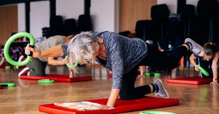 “Trener Senioralny” – ruszają zapisy na zajęcia sportowo-rekreacyjne dla seniorów
