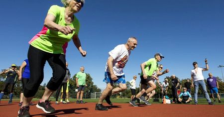 Seniorzy będą się ścigać na rowerach i w biegach na 200m