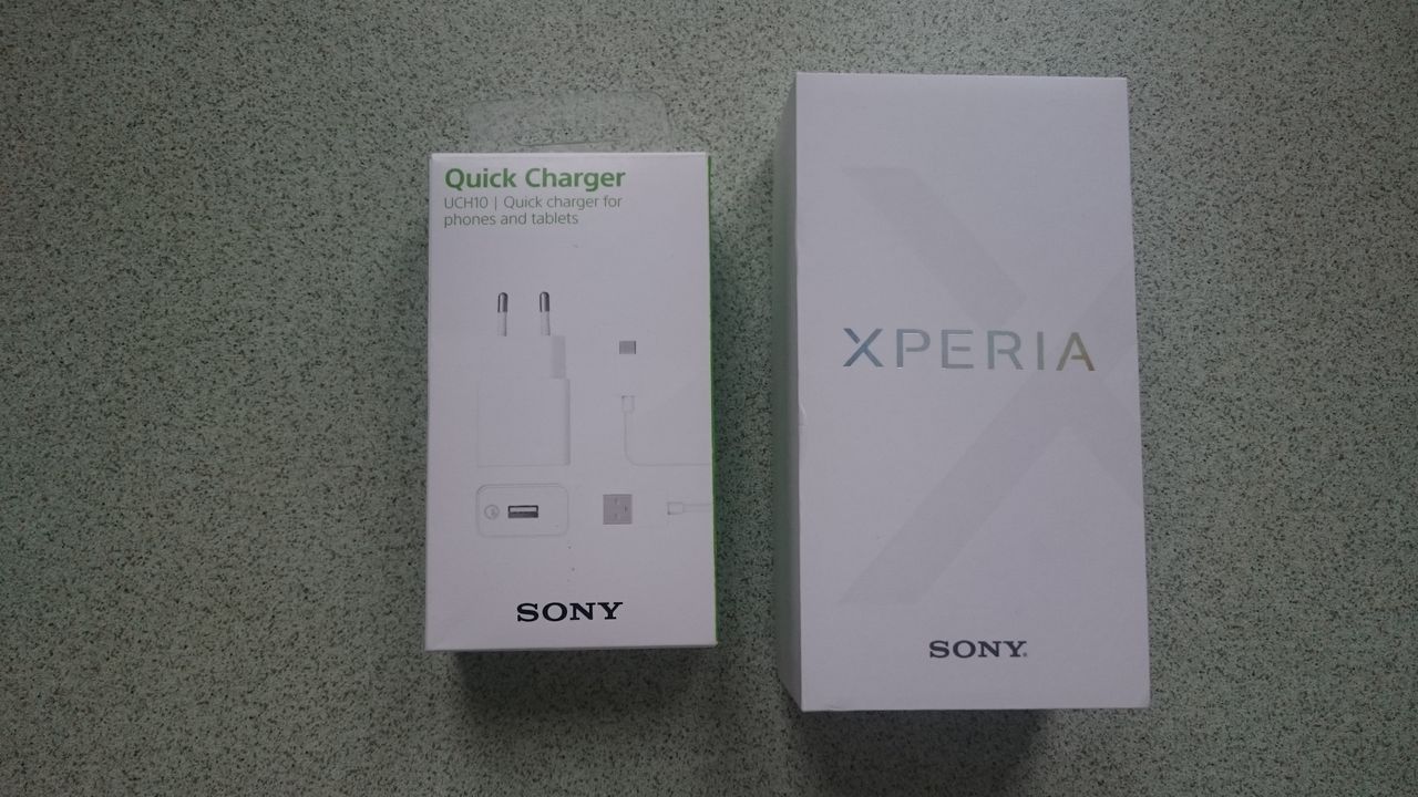 Xperia X + UCH10