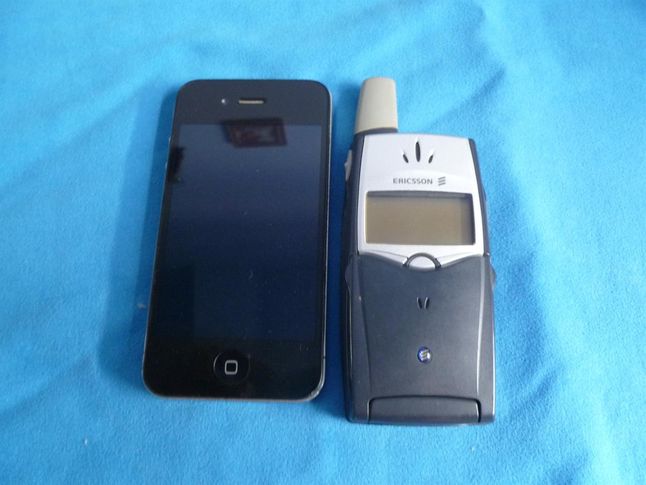 Ericsson T39m - smartphone roku 2000