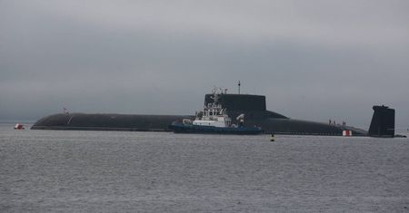 NATO ostrzega przed rosyjską “bronią apokalipsy”. “Okręt atomowy wypłynął z bazy.”