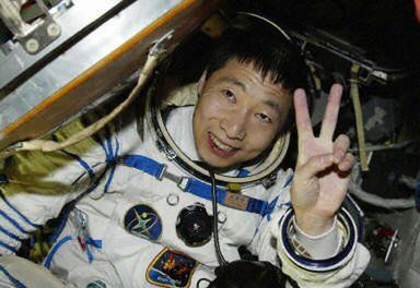 Dwaj Chińczycy polecą w kosmos w przyszłym roku