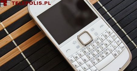 Nokia E6 - nowy król biznesowych telefonów?