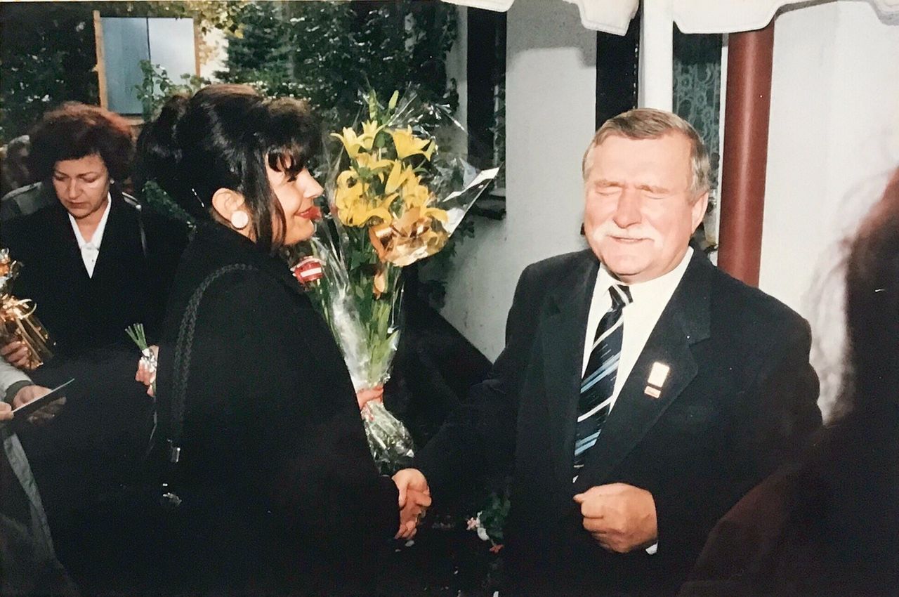Aldona Wleklak na urodzinach u Lecha Wałęsy