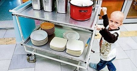 Matka zostawiła w szpitalu chorego na raka synka