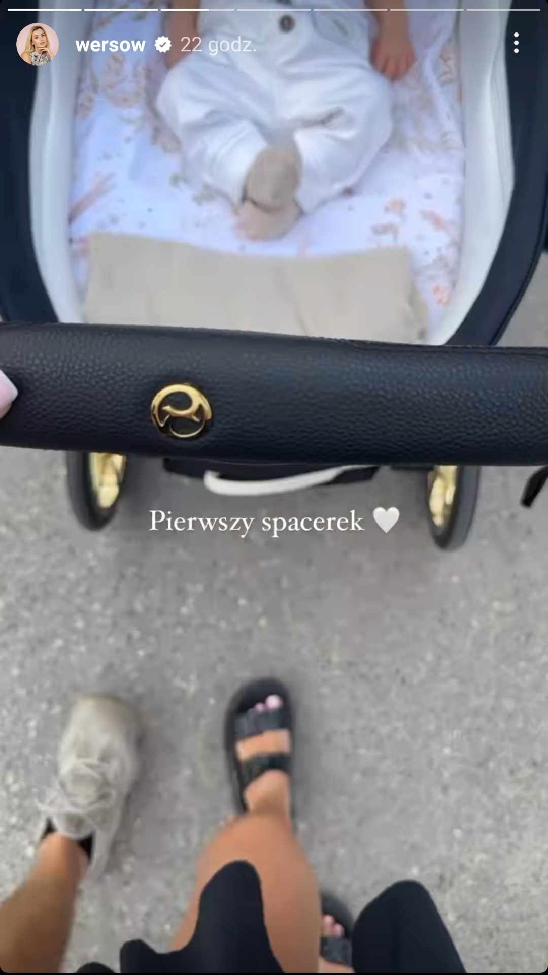 Wersow pokazała zdjęcie z pierwszego spaceru z córeczką