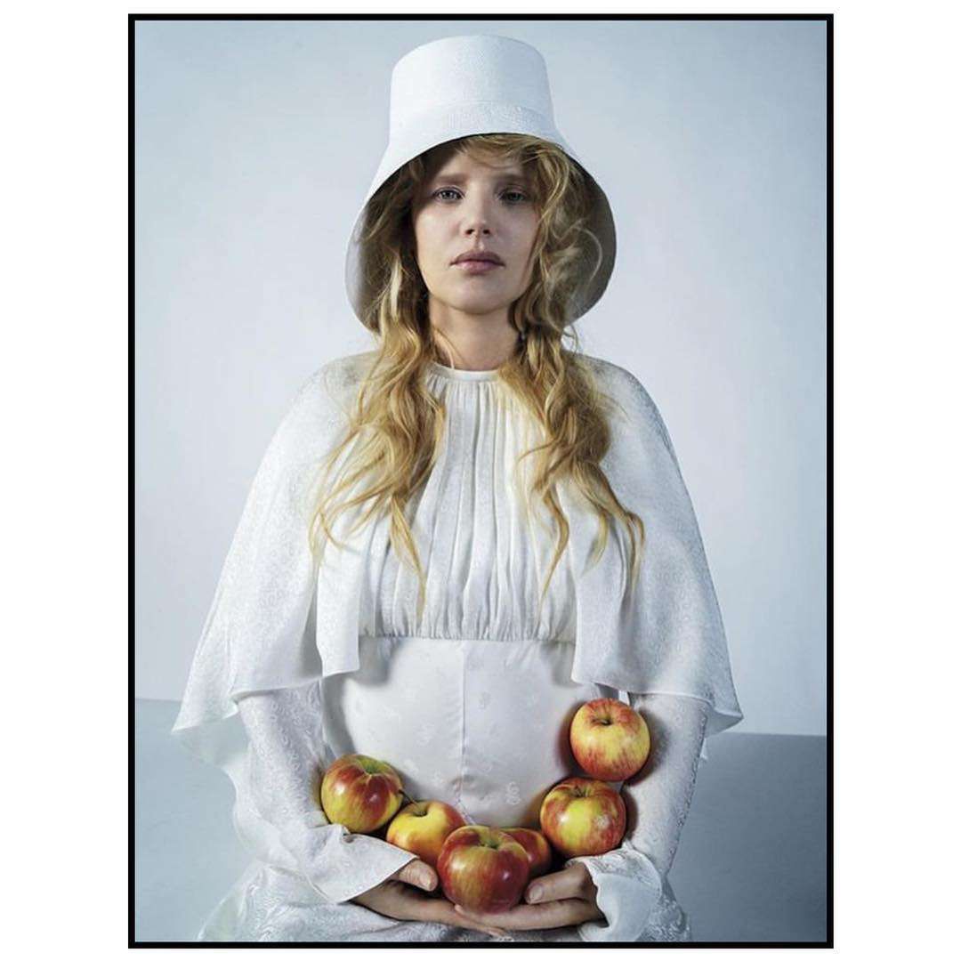 Joanna Kulig sesja dla "W magazine"