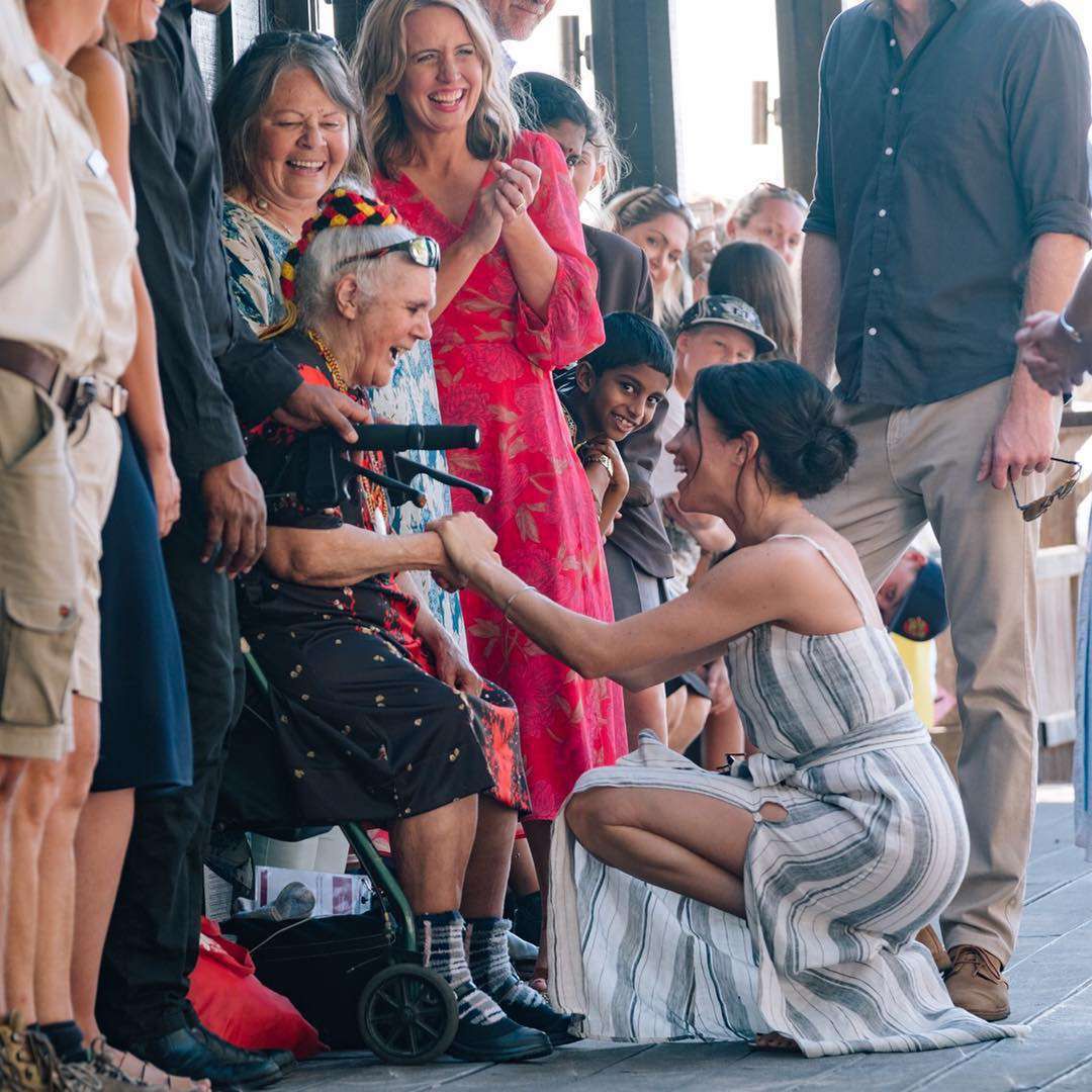 Meghan Markle w ciąży i książę Harry na królewskim tournee