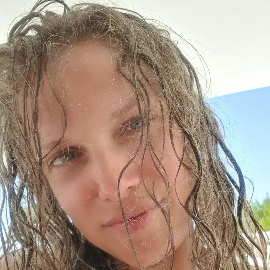 Joanna Liszowska w mokrych włosach