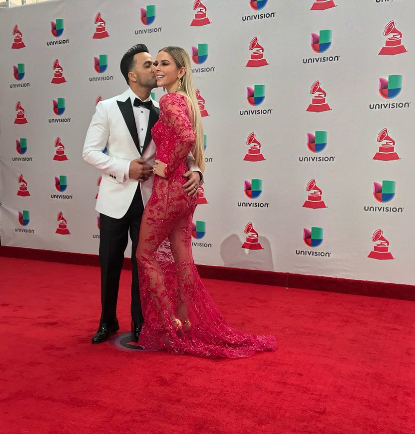 Przystojny Luis Fonsi ma piękną żonę i dwoje dzieci