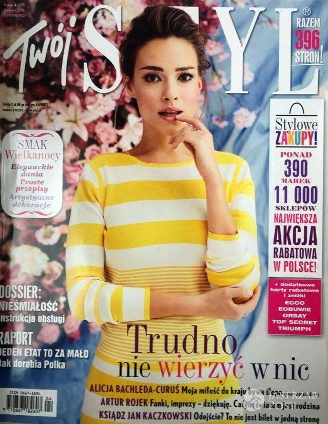 Kreacja: Max Mara, biżuteria: z kolekcji EOS W.KRUK. Alicja Bachleda-Curuś na okładce magazynu "Twój Styl" (nr 4/309, kwiecień 2016, fot. Piotr Stokłosa/Warsaw Creatives)