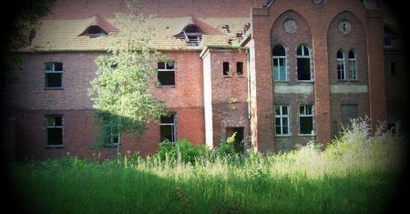 Co się dzieje w dawnym zakładzie psychiatrycznym w Owińskach?
