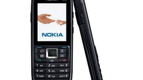 Kolejna Nokia z serii biznesowej – E51 1