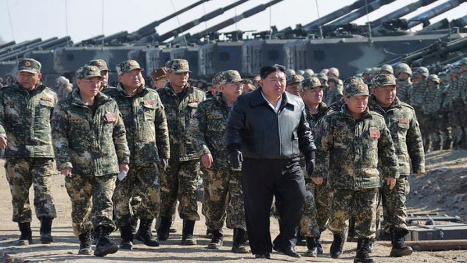 Kim Dzong Un może zaangażować w wojnę kolejnych żołnierzy.