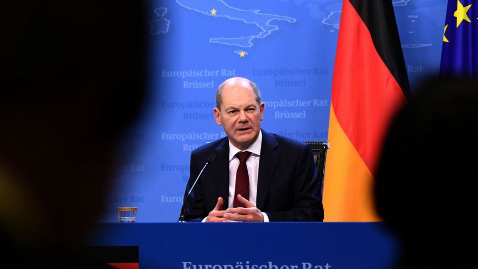 TemporaryGerman Chancellor Olaf Scholz addresses a media conference at the conclusion of an EU Summit in Brussels, Friday, Dec. 17, 2021. European Union leaders met for a one-day summit Thursday focusing on Russia's military threat to neighbouring Ukraine and on ways to deal with the continuing COVID-19 crisis. (John Thys, Pool Photo via AP)Pool AFP