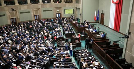 Niespodziewany zwrot. PiS wycofuje się z kontrowersyjnego pomysłu