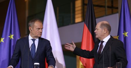 Kaczyński uderza w Tuska, w sieci lawina. PiS doczekało się riposty