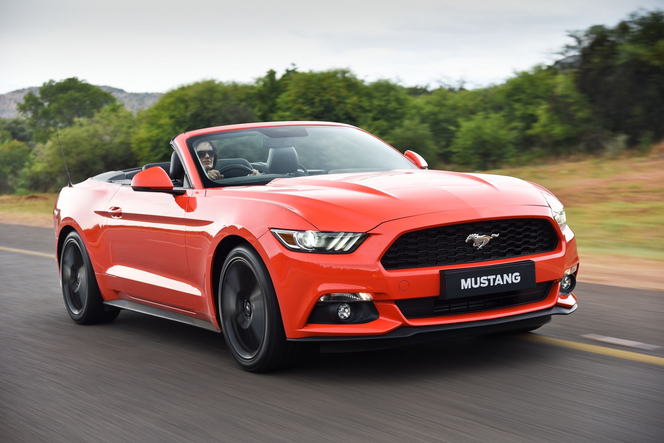 Ford Mustang 4