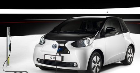 Toyota iQ EV - elektryczny mieszczuch dla 100 wybrańców