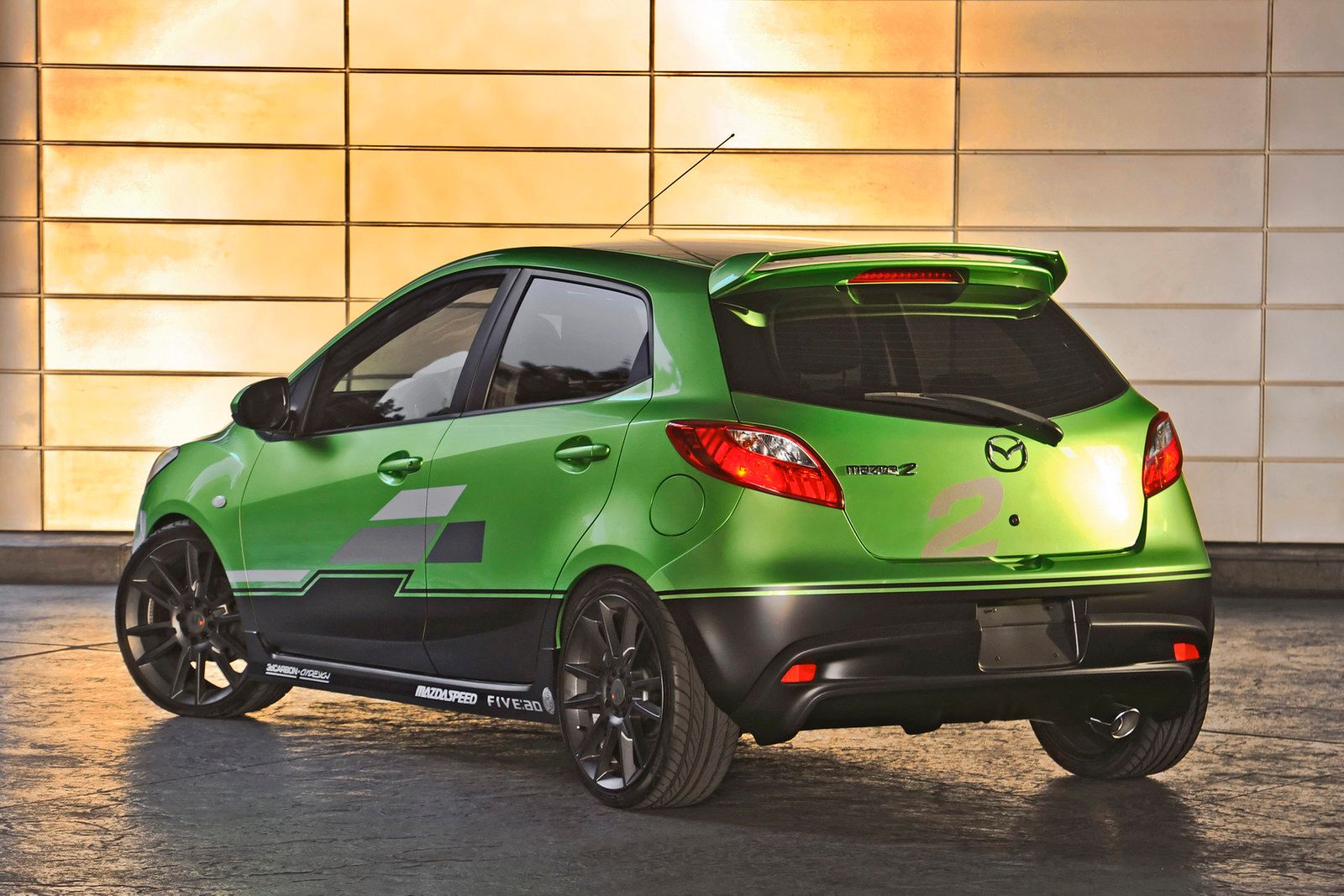 Mazda 2 3D Carbon