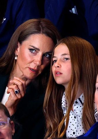 The Prince And Princess of Wales Attend The Glasgow 2026 Commonwealth GamesGLASGOW, SCOTLAND - AUGUST 01: (EMBARGOED FOR PUBLICATION IN UK NEWSPAPERS UNTIL 24 HOURS AFTER CREATE DATE AND TIME) Catherine, Princess of Wales, Princess Charlotte of Wales and Prince Louis of Wales watch the netball semi-final match between Team Australia and Team Jamaica during the Glasgow 2026 Commonwealth Games at The Hydro on August 1, 2026 in Glasgow, Scotland. (Photo by Max Mumby/Indigo/Getty Images)Max Mumby/Indigowhite colour, all shirts, messing about, green colour, colour image, pearl jewellery