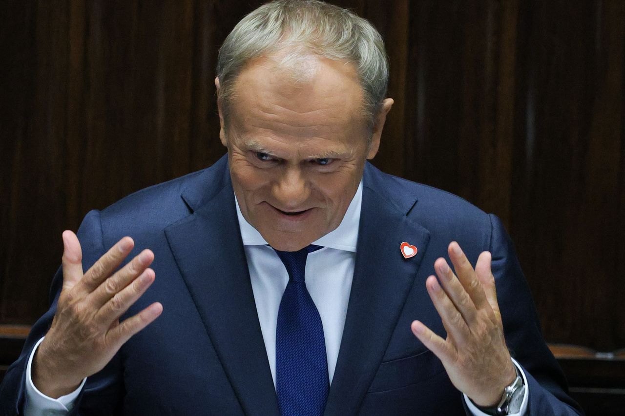 Wystąpienie Tuska. "Poobijana koalicja tego potrzebowała"