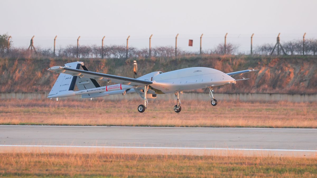 TEKIRDAG, TURKIYE - DECEMBER 19: (----EDITORIAL USE ONLY - MANDATORY CREDIT - 'BAYKAR / HANDOUT' - NO MARKETING NO ADVERTISING CAMPAIGNS - DISTRIBUTED AS A SERVICE TO CLIENTS----) Bayraktar TB3, domestically produced unmanned combat aerial vehicle, performs for its long distance flight test, lasted 32 hours non-stop in Tekirdag, Turkiye on December 19, 2023. Bayraktar TB3 carried out its 13th flight test to measure the system and endurance performance at medium altitude. (Photo by Baykar / Handout/Anadolu via Getty Images)